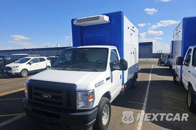 2023 FORD ECONOLINE E350 SUPER DUTY CUTAWAY VAN 1FDWE3FK9PDD31812 - główne zdjęcie licytacji z USA - miniatura