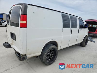 Trzecie zdjęcie samochodu z tyłu: 2008 CHEVROLET EXPRESS G1500 VIN:1GCFG15X281106747 - miniatura