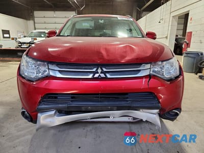 Piąte zdjęcie samochodu w środku: 2015 MITSUBISHI OUTLANDER SE VIN:JA4AZ3A31FZ002746 - miniatura