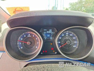 Zdjęcie 9 z 12 samochodu: 2011 HYUNDAI ELANTRA LIMITED VIN:5NPDH4AE7BH055630 - miniatura