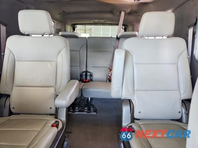 Zdjęcie 10 z 13 samochodu: 2024 CHEVROLET SUBURBAN K1500 Z71 VIN:1GNSKDKD6RR297947 - miniatura