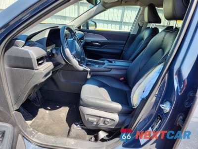 Zdjęcie 7 z 14 samochodu: 2024 TOYOTA GRAND HIGHLANDER XLE VIN:5TDAAAA58RS017415 - miniatura