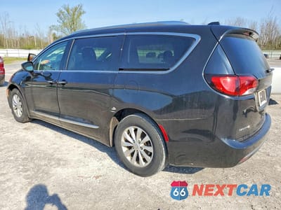 Drugie zdjęcie samochodu z przodu: 2018 CHRYSLER PACIFICA TOURING L VIN:2C4RC1BG2JR120727 - miniatura
