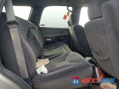 Zdjęcie 11 z 13 samochodu: 2002 GMC YUKON VIN:1GKEC13T12R223353 - miniatura