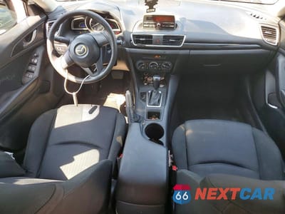 Zdjęcie 8 z 12 samochodu: 2015 MAZDA 3 SV VIN:JM1BM1T79F1247063 - miniatura