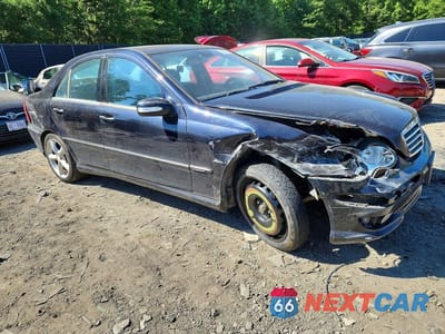 Czwarte zdjęcie samochodu z boku: 2005 MERCEDES-BENZ C 230K SPORT SEDAN VIN:WDBRF40J65F615595 - miniatura