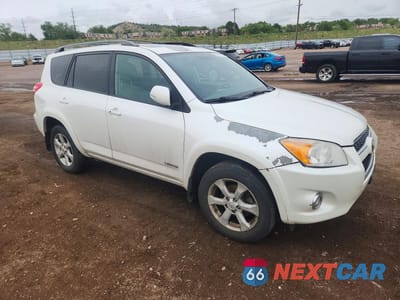 Czwarte zdjęcie samochodu z boku: 2012 TOYOTA RAV4 LIMITED VIN:2T3DK4DV6CW085774 - miniatura