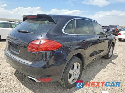 Trzecie zdjęcie samochodu z tyłu: 2012 PORSCHE CAYENNE S HYBRID VIN:WP1AE2A25CLA90118 - miniatura
