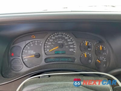 Zdjęcie 9 z 13 samochodu: 2004 GMC YUKON XL VIN:3GKEC16Z44G194000 - miniatura