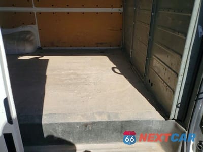 Zdjęcie 10 z 13 samochodu: 2012 NISSAN NV 2500 HD S VIN:1N6AF0LX6CN118019 - miniatura