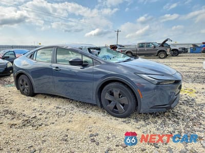 Czwarte zdjęcie samochodu z boku: 2024 TOYOTA PRIUS LE VIN:JTDADABU3R3020463 - miniatura