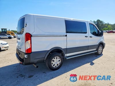 Trzecie zdjęcie samochodu z tyłu: 2022 FORD TRANSIT T-250 VIN:1FTBR1Y83NKA43001 - miniatura