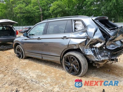Drugie zdjęcie samochodu z przodu: 2023 VOLKSWAGEN TIGUAN SE R-LINE BLACK VIN:3VVCB7AX5PM039560 - miniatura