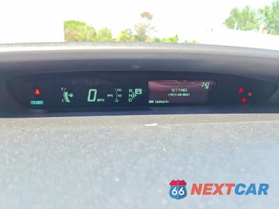Zdjęcie 9 z 12 samochodu: 2010 TOYOTA PRIUS V VIN:JTDKN3DU0A1034072 - miniatura