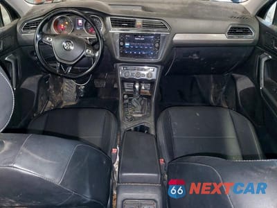 Zdjęcie 8 z 13 samochodu: 2018 VOLKSWAGEN TIGUAN SE VIN:3VV2B7AX8JM145004 - miniatura
