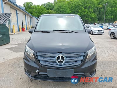 Piąte zdjęcie samochodu w środku: 2018 MERCEDES-BENZ METRIS VIN:WD4PG2EE9J3490793 - miniatura