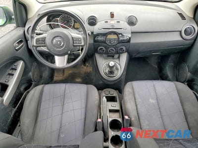 Zdjęcie 8 z 12 samochodu: 2012 MAZDA MAZDA2 VIN:JM1DE1KY2C0139949 - miniatura