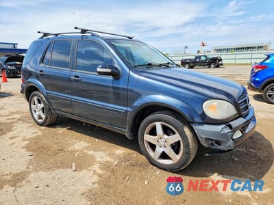 Czwarte zdjęcie samochodu z boku: 2003 MERCEDES-BENZ ML 320 VIN:4JGAB54E83A372178 - miniatura