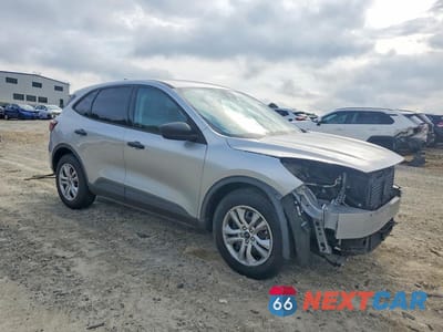 Czwarte zdjęcie samochodu z boku: 2020 FORD ESCAPE S VIN:1FMCU0F65LUB73468 - miniatura