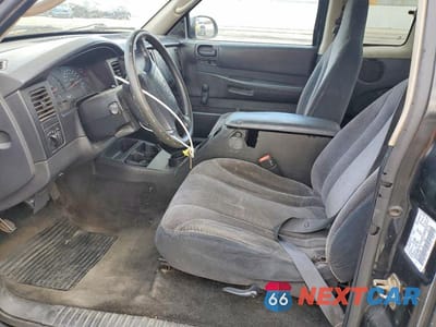 Zdjęcie 7 z 12 samochodu: 2002 DODGE DAKOTA BASE VIN:1B7GL12X32S710832 - miniatura