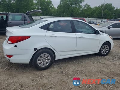 Trzecie zdjęcie samochodu z tyłu: 2016 HYUNDAI ACCENT SE VIN:KMHCT4AE8GU048804 - miniatura