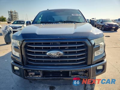 Piąte zdjęcie samochodu w środku: 2016 FORD F150 SUPERCREW VIN:1FTEW1CP9GKD11637 - miniatura