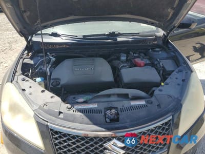 Zdjęcie 11 z 12 samochodu: 2010 SUZUKI KIZASHI SLS VIN:JS2RF9A71A6100148 - miniatura