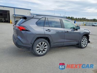 Trzecie zdjęcie samochodu z tyłu: 2024 TOYOTA RAV4 XLE PREMIUM VIN:2T3A1RFV2RC465902 - miniatura
