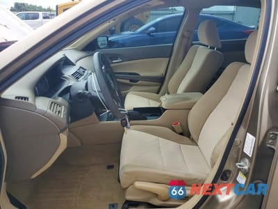 Zdjęcie 7 z 12 samochodu: 2008 HONDA ACCORD LX VIN:1HGCP26318A089641 - miniatura