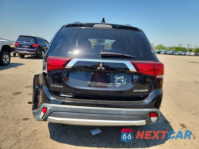 Zdjęcie 6 z 12 samochodu: 2017 MITSUBISHI OUTLANDER ES VIN:JA4AD2A35HZ068227 - miniatura