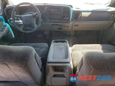 Zdjęcie 8 z 13 samochodu: 2002 CHEVROLET SUBURBAN C1500 VIN:3GNEC16T92G343741 - miniatura