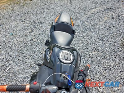 Piąte zdjęcie samochodu w środku: 2019 KAWASAKI EX650 F VIN:JKAEXEK13KDA30624 - miniatura