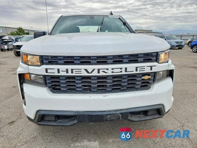 Piąte zdjęcie samochodu w środku: 2021 CHEVROLET SILVERADO C1500 CUSTOM VIN:1GCPWBEKXMZ338056 - miniatura