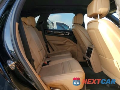 Zdjęcie 11 z 13 samochodu: 2021 PORSCHE CAYENNE S VIN:WP1AB2AY6MDA29028 - miniatura
