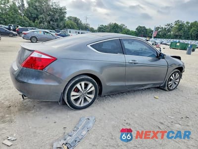 Trzecie zdjęcie samochodu z tyłu: 2010 HONDA ACCORD EXL VIN:1HGCS1B80AA015241 - miniatura