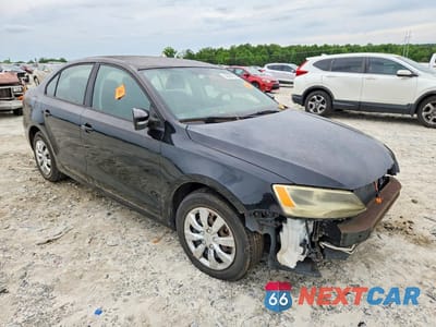 Czwarte zdjęcie samochodu z boku: 2013 VOLKSWAGEN JETTA BASE VIN:3VW2K7AJ0DM228342 - miniatura