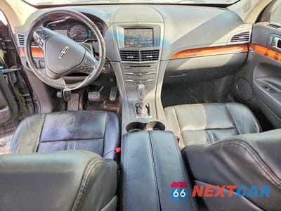 Zdjęcie 8 z 13 samochodu: 2014 LINCOLN MKT VIN:2LMHJ5AT5EBL53863 - miniatura