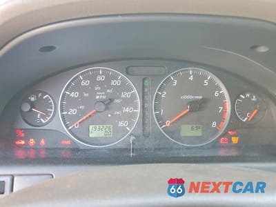 Zdjęcie 9 z 12 samochodu: 2002 NISSAN MAXIMA GXE VIN:JN1DA31D12T451914 - miniatura