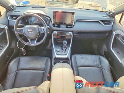 Zdjęcie 8 z 14 samochodu: 2021 TOYOTA RAV4 PRIME XSE VIN:JTMFB3FV4MD039875 - miniatura