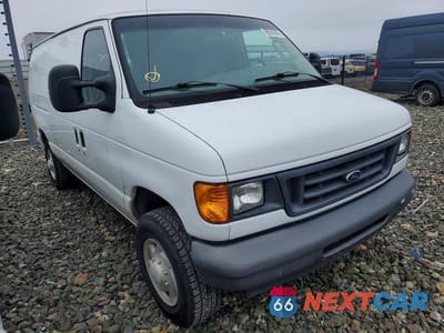 Czwarte zdjęcie samochodu z boku: 2007 FORD E250 DELIVERY VAN VIN:1FTNE24W17DB26694 - miniatura