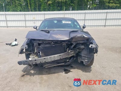Piąte zdjęcie samochodu w środku: 2022 DODGE CHALLENGER SXT VIN:2C3CDZAGXNH149265 - miniatura