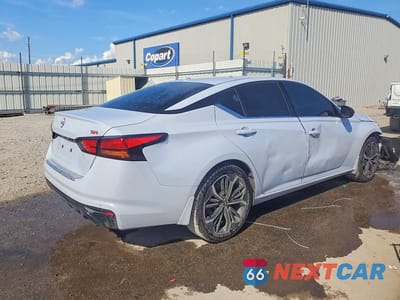 Trzecie zdjęcie samochodu z tyłu: 2023 NISSAN ALTIMA SR VIN:1N4BL4CV1PN398420 - miniatura