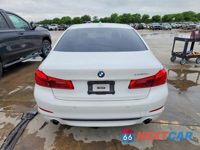 Zdjęcie 6 z 13 samochodu: 2018 BMW 530E VIN:WBAJA9C55JB251516 - miniatura