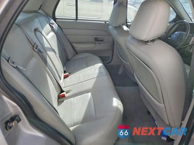 Zdjęcie 10 z 12 samochodu: 2004 FORD CROWN VICTORIA VIN:2FAFP74WX4X132158 - miniatura