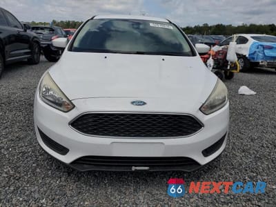 Piąte zdjęcie samochodu w środku: 2018 FORD FOCUS VIN:1FADP3F20JL250402 - miniatura