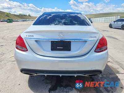 Zdjęcie 6 z 12 samochodu: 2016 MERCEDES-BENZ C 300 4MATIC VIN:55SWF4KB5GU104881 - miniatura