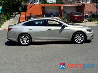 Zdjęcie 11 z 14 samochodu: 2016 CHEVROLET MALIBU LT VIN:1G1ZE5ST8GF232939 - miniatura