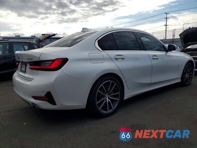 Trzecie zdjęcie samochodu z tyłu: 2022 BMW 330I VIN:3MW5R1J01N8C72289 - miniatura