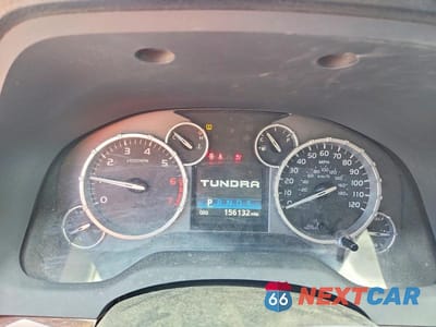 Zdjęcie 9 z 12 samochodu: 2014 TOYOTA TUNDRA CREWMAX LIMITED VIN:5TFHY5F1XEX382156 - miniatura