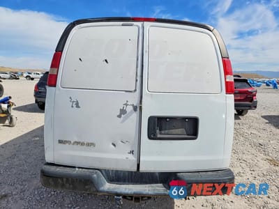 Zdjęcie 6 z 13 samochodu: 2010 GMC SAVANA G1500 VIN:1GTUGADX9A1117050 - miniatura
